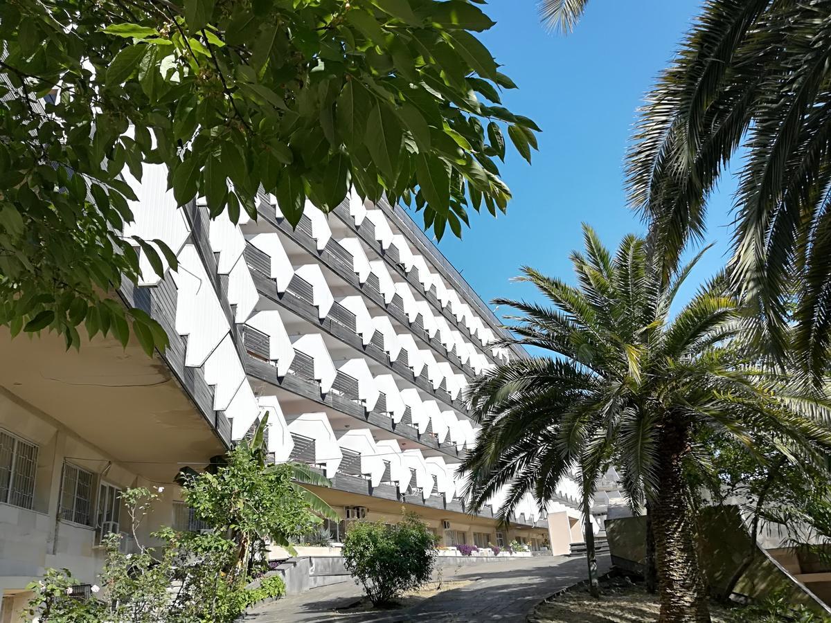 Гостиница Ива Gagra Exteriér fotografie